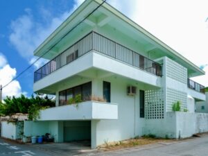 与那原町字板良敷（戸建て）